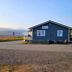Camping Nordkapp; im Hintergrund das Kapp