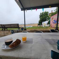 breakfast time in Villambistia