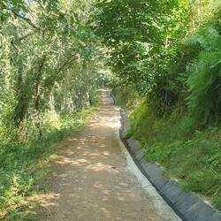 Enfin un chemin de terre après 21 km sur la route