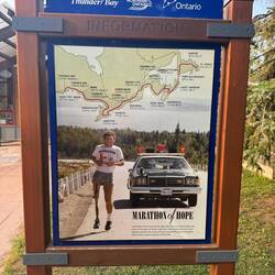 Terry Fox wurde stets von einer Polizeieskorte begleitet