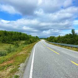 Das letzte Stück des Weges musste ich wieder entlang der Landstrasse 93 wandern.