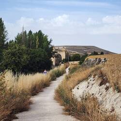 Approaching Arco San Antón