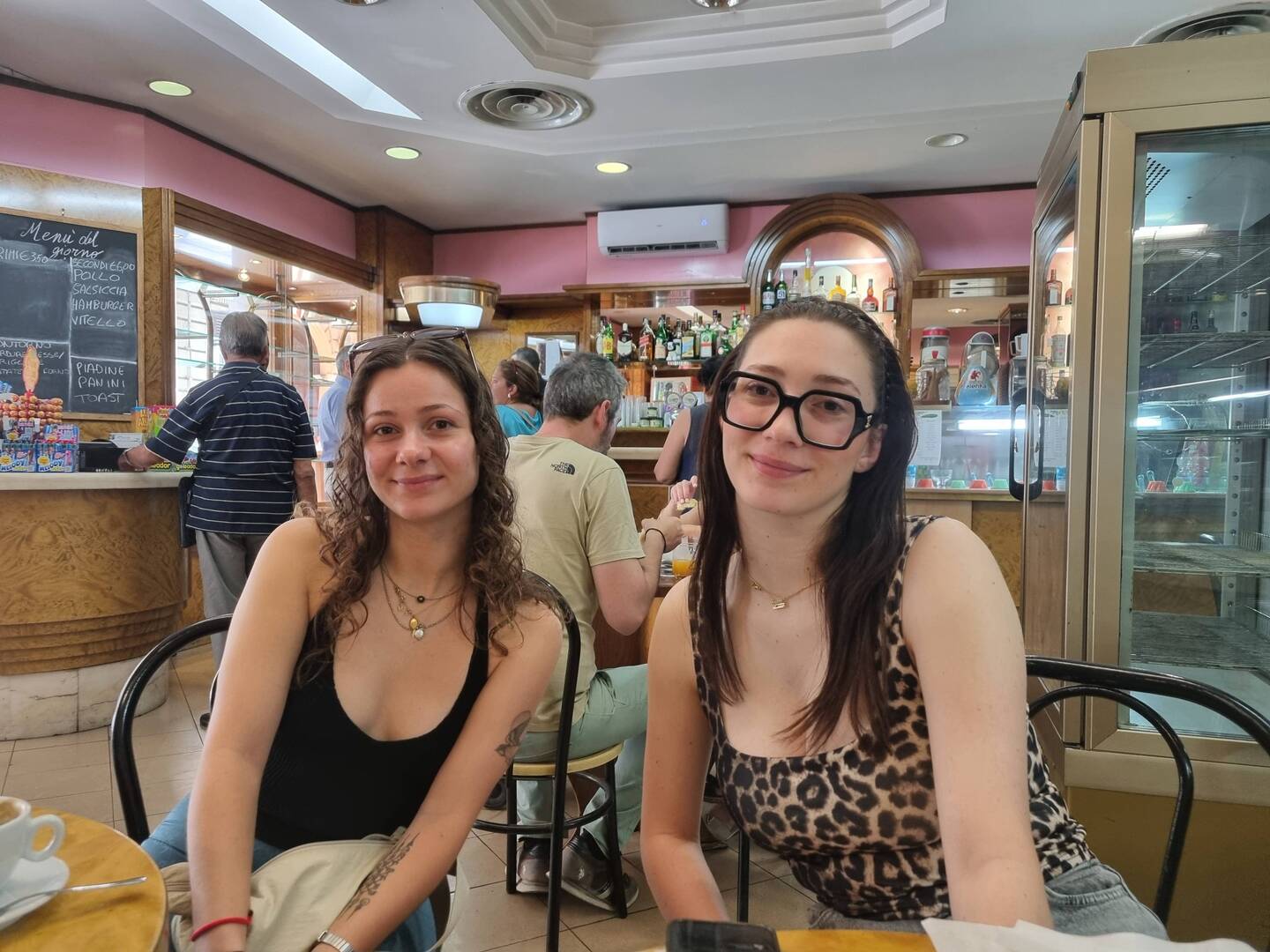 Petit déjeuner au bar du coin