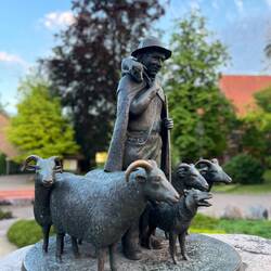 das ehemalige Heidebauerndorf Bispingen, das..