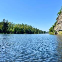 Die Saale bietet eine herrliche Abkühlung, die auch..