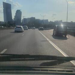 Routenführung mitten durch Paris. Verrückt, diese Zentralstaatler