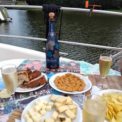 Apero und ein bisschen was dazu....