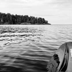 Vorsichtig versuche ich dabei an Land zu gehen, was..