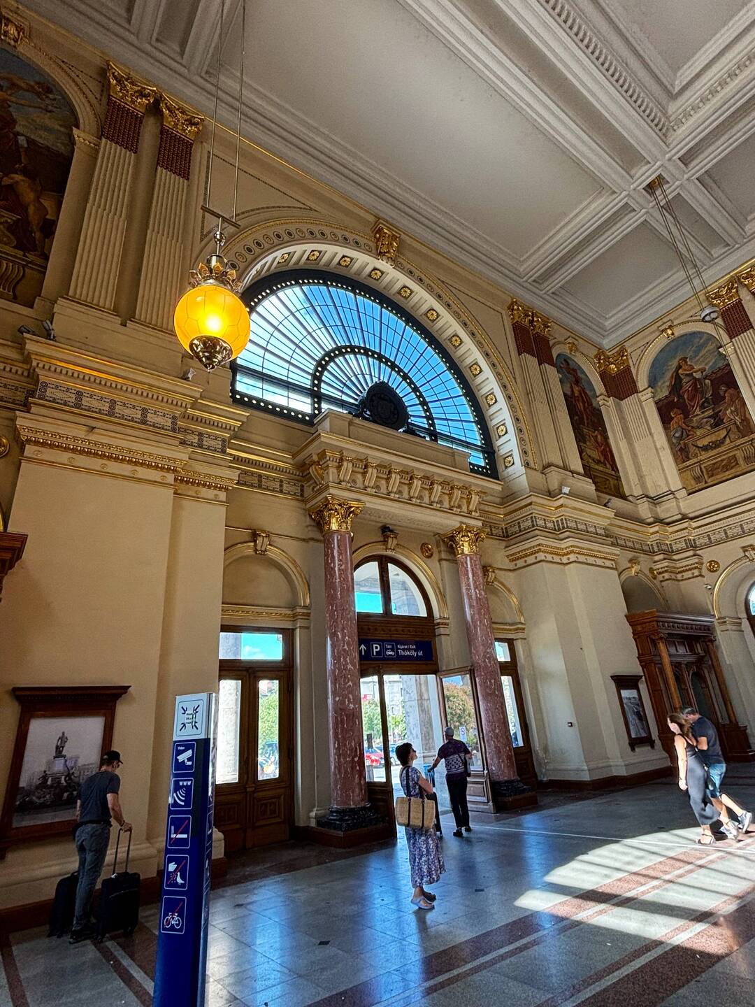 Budapest train station