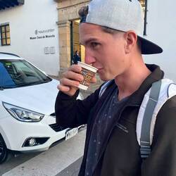 ...schmeckt wir Tee mit Schuss 😄