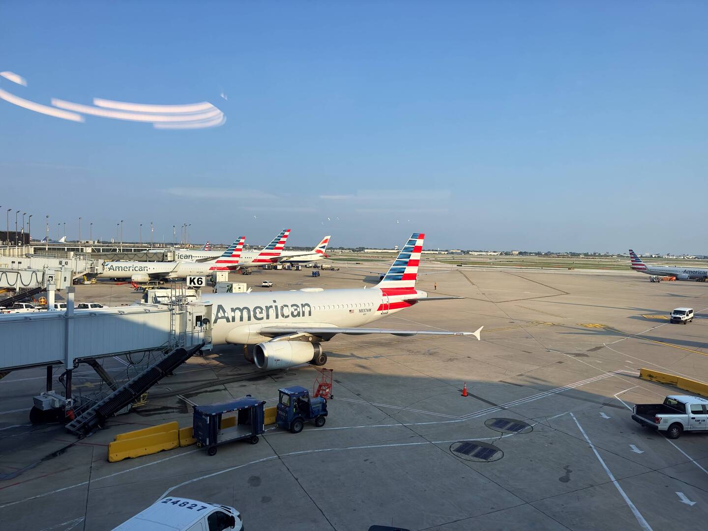 View of the tarmac at ORD from the AA Flagship Lounge.