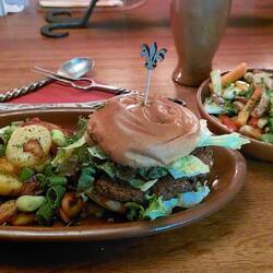 Veganes Essen im "Zauberkessel"