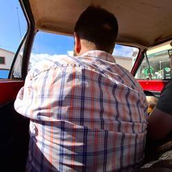 Der nette Herr hat uns mit in den Supermarkt genommen & zurück geführt (da 30 min entfernt)