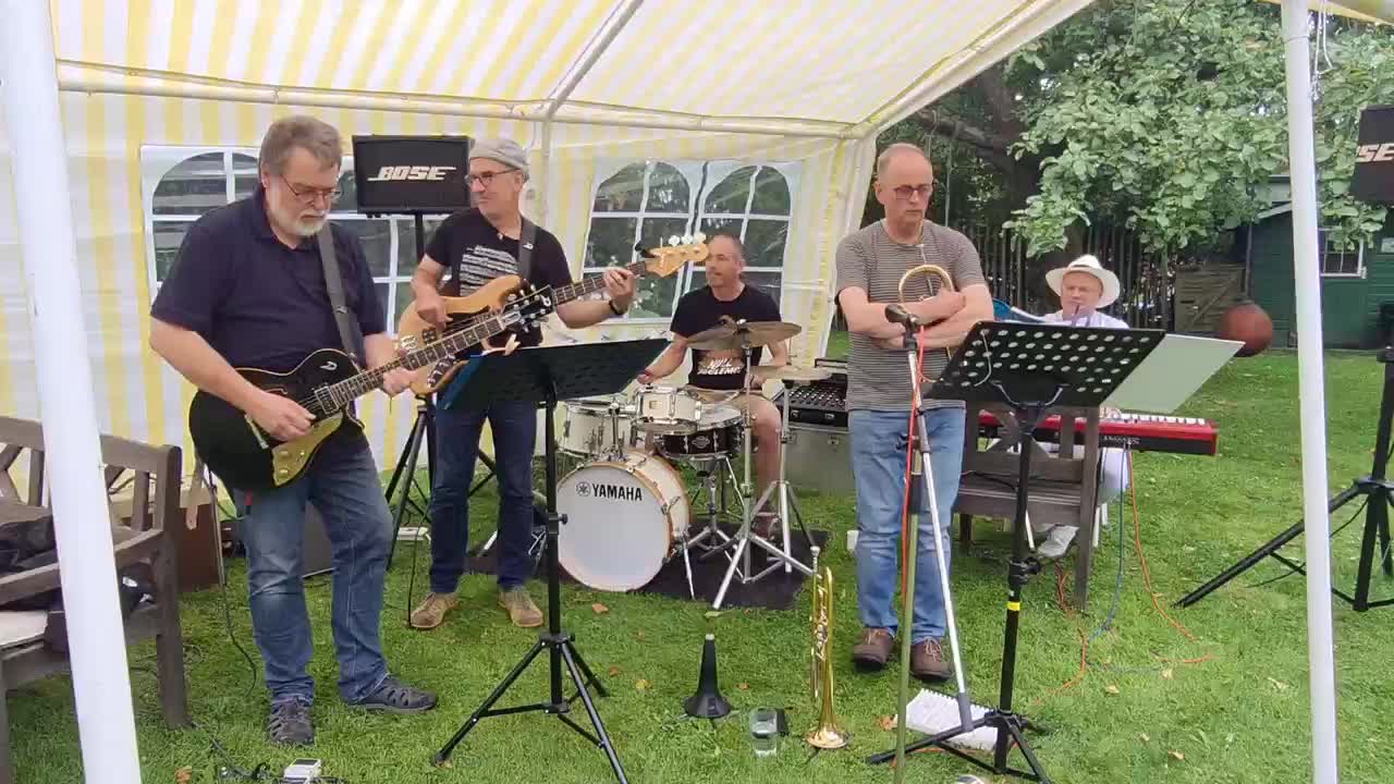 Auf dem Sommerfest bei Katharina