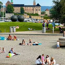 Einer der Stränden mitten in der Stadt