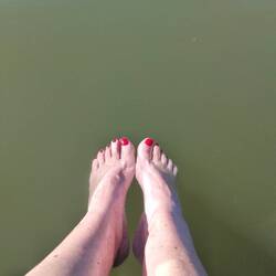 Gleiche Füße, gleicher Nagellack, gleicher Ort, heute und damals .... 22.07.2019