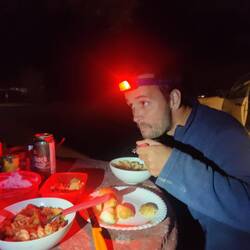 Es hat funktioniert! Andi hat vorsichtshalber auch Nudelsalat gemacht.