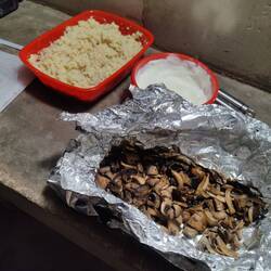 Fertig sind sie! Perfekt mit Couscous und Tsatsiki