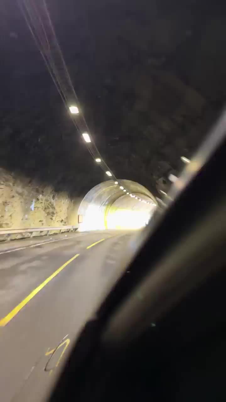Durch den Meerestunnel nach Vardø