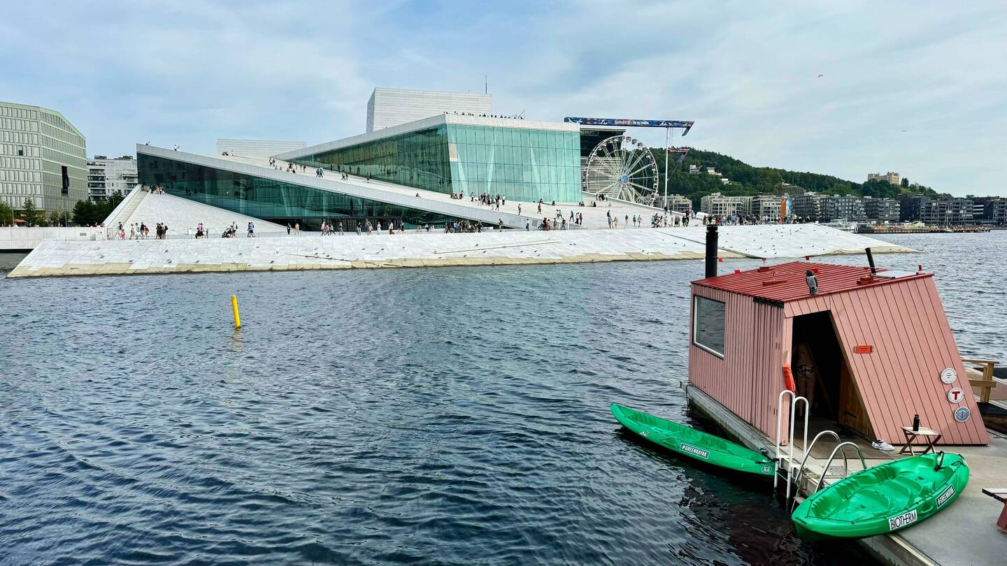 Sauna auf Wasser direkt vom Opernhaus