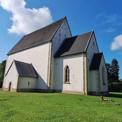 Mittelalterliche Kirche in Lilva