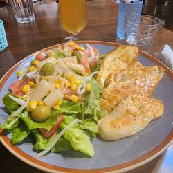 Salad with grilled chicken