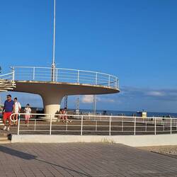 Balkonpilz von Oscar Siiman, filigrane Betonkunst