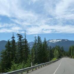 Despite the snow capped mountain ranges, the weather was still hovering around the mid 20's