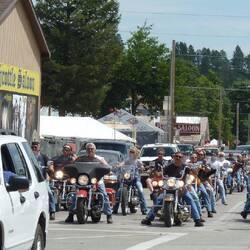 South Dakota has a no helmet law, but we had 7 riders/pillions killed during our 4 nights here