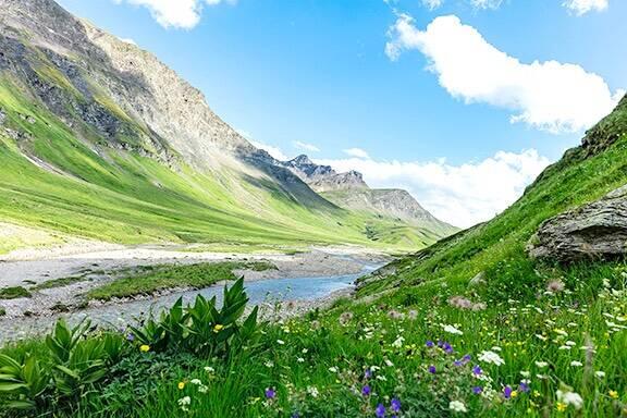 Morn söll's los gah. Aber zersch isch Packe aagseit.
