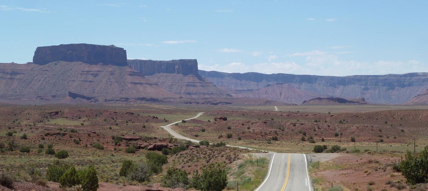 This is the same road that was used for the running clips in Forrest Gump