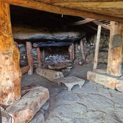 Ein alter Stollen und nun Hütte: Irgendwo zwischen Tor und Andorra