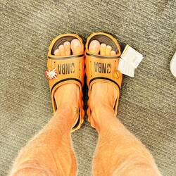 Die hätte ich gerne gekauft, waren aber nicht so bequem... 😛