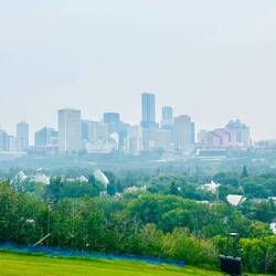 Diesiges Edmonton Weges der Feuer im Umkreis