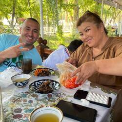 Rüeblisalat mit Chili 🌶️ und Auberginen 🍆 für das Frühstück noch von zu Hause mitgenommen.