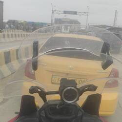 Zwischen Usbekistan und Kasachstan