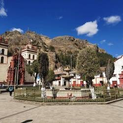 Der Plaza de Armas von Huancavelica