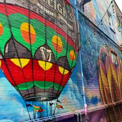 Mural in an alleyway