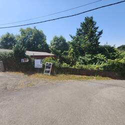 The sign for the albergue: Getting so close to my final destination for today