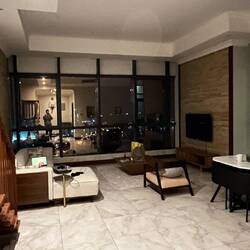 Die Wohnung bei Nacht