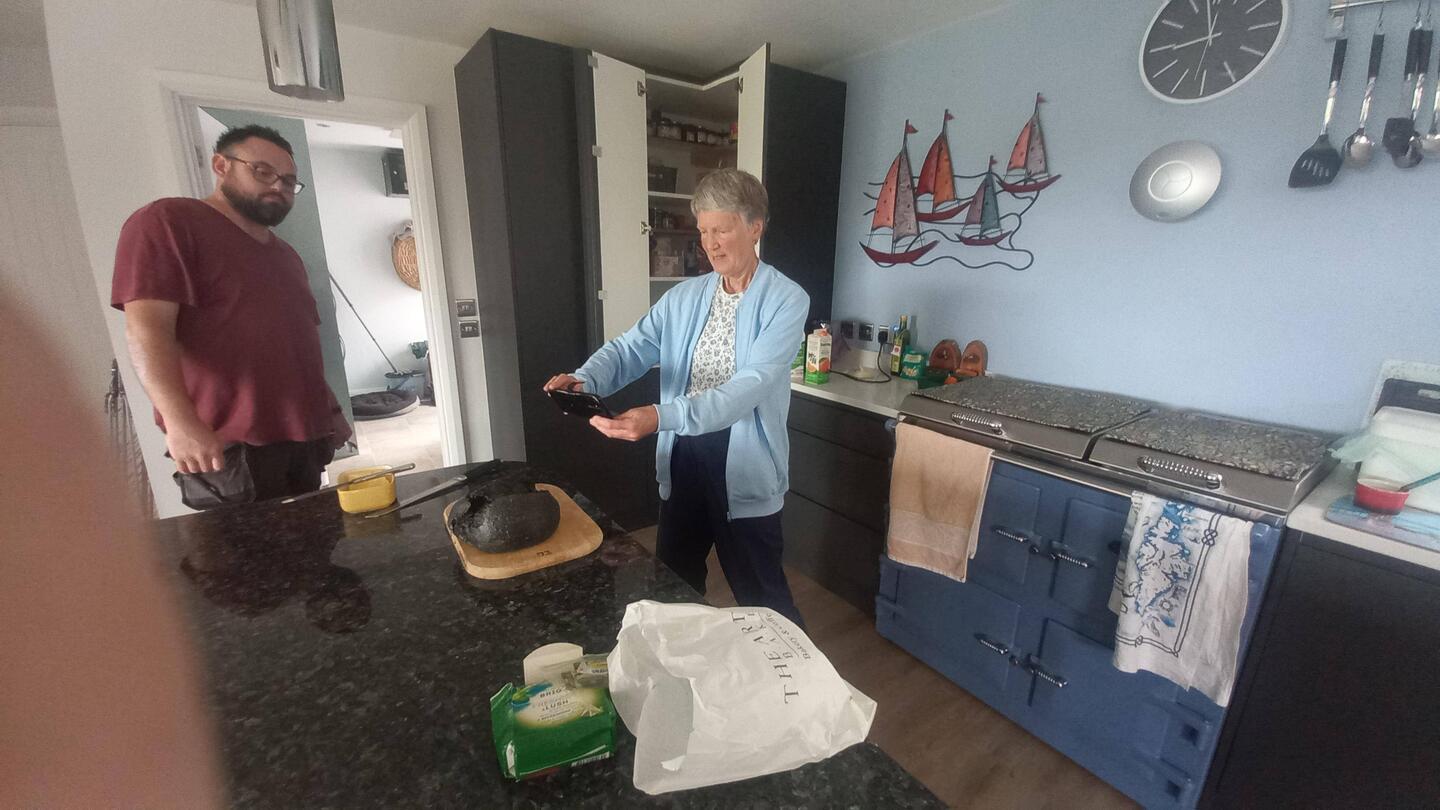 Fiona and the black bread