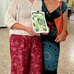 Antigoni hat mir ein Bild auf Griechisch signiert