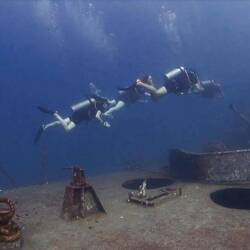 Keiner ist im Wrack verloren gegangen