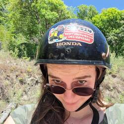 Also gehts auf Inselerkundung mit dem Scooter