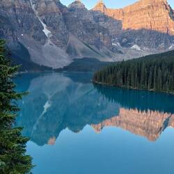 Lake Moraine bei Sonnenaufgang