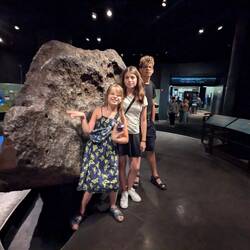 To jest prawdziwy meteoryt. Cały z żelaza.