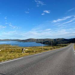 ..uns doch die Landschaft bei der Hinfahrt..