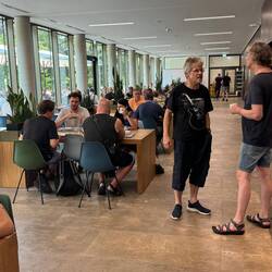 Fachsimpeln im Speisesaal