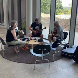 Kleine Ukulele-Session