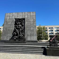 Ghetto Heroes Monument commemorating the Warsaw Ghetto Uprising of 1943